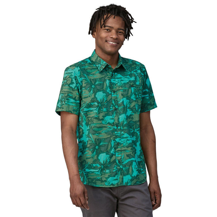 Patagonia Men's Go To Shirt Cliffs and Waves: Conifer Green Image 03