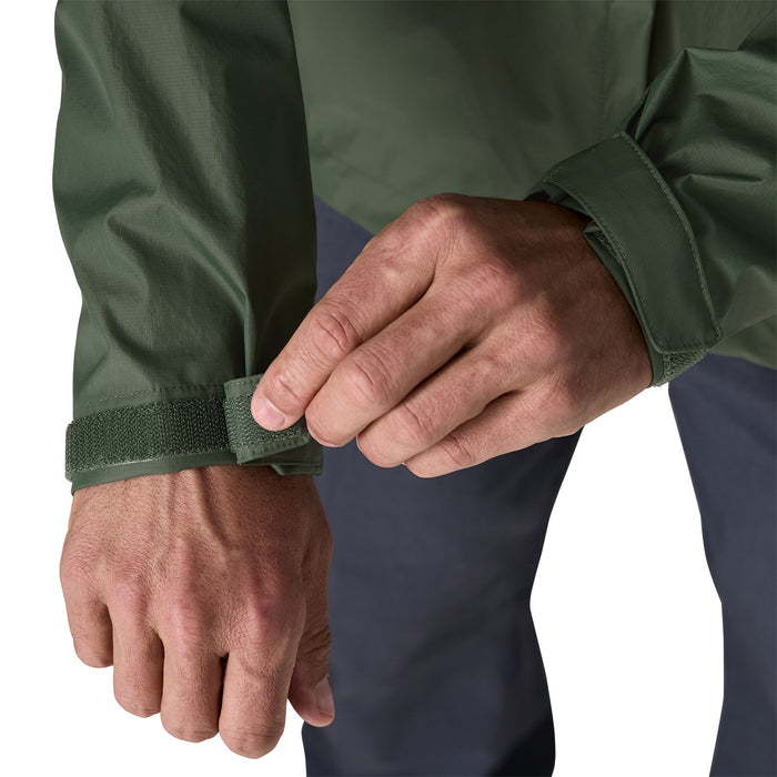 Patagonia Men's Torrentshell 3L Rain Jacket Canopy Green Image 07