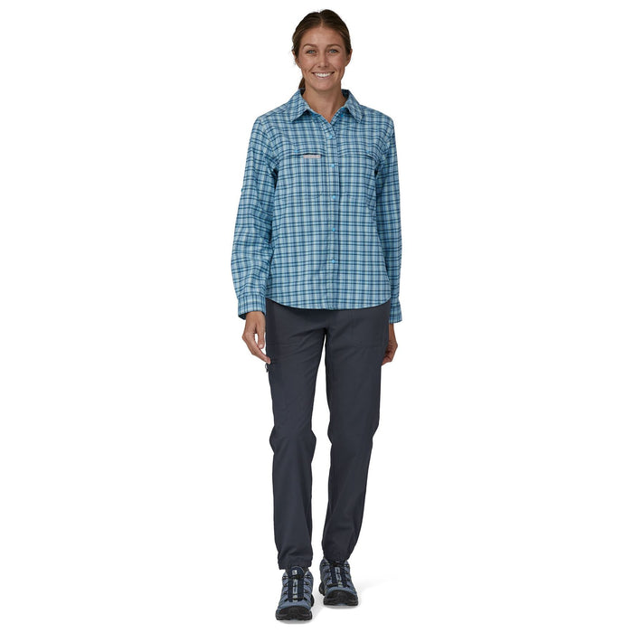 Patagonia Women's Early Rise Stretch Shirt Santa Cruz: Lago Blue Image 02