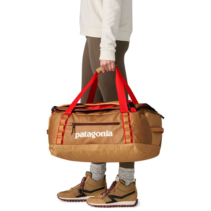 Patagonia Black Hole Duffel 40L Talon Gold Image 04