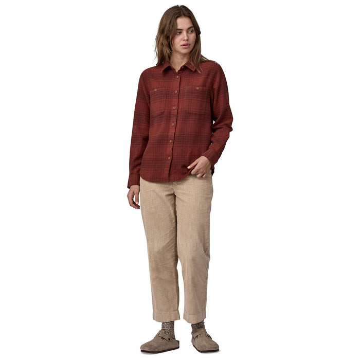 Patagonia Women's Fjord Flannel Shirt Cascade: Oxide Red Image 02
