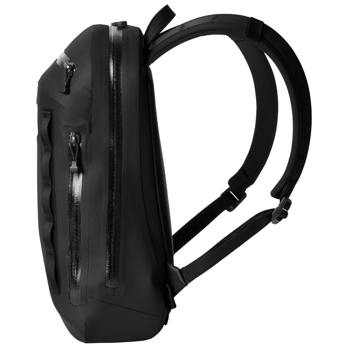YETI Cayo Backpack 15L Black Image 03